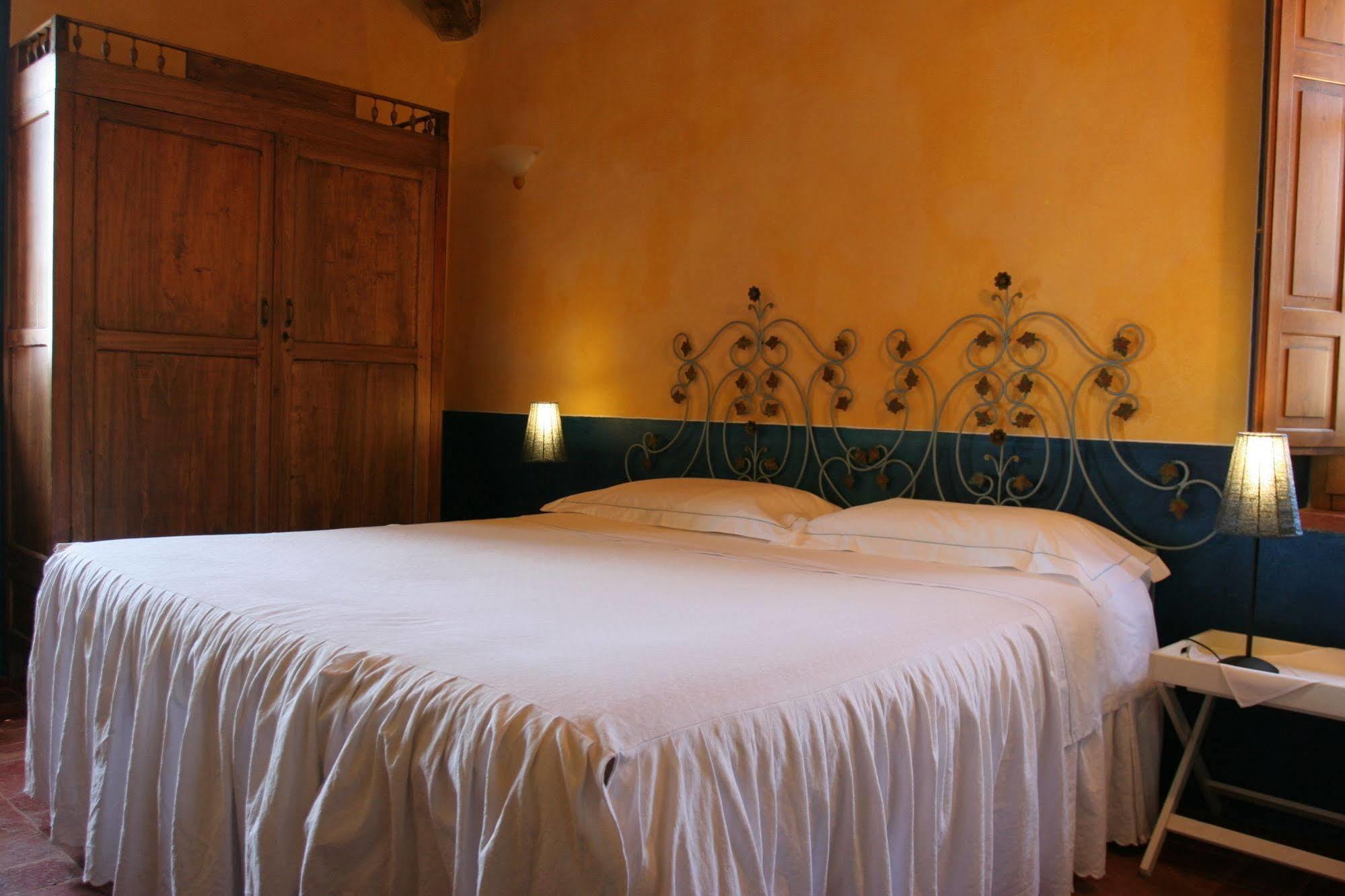Azienda Agrituristica Podere Pratovecchio * Siena